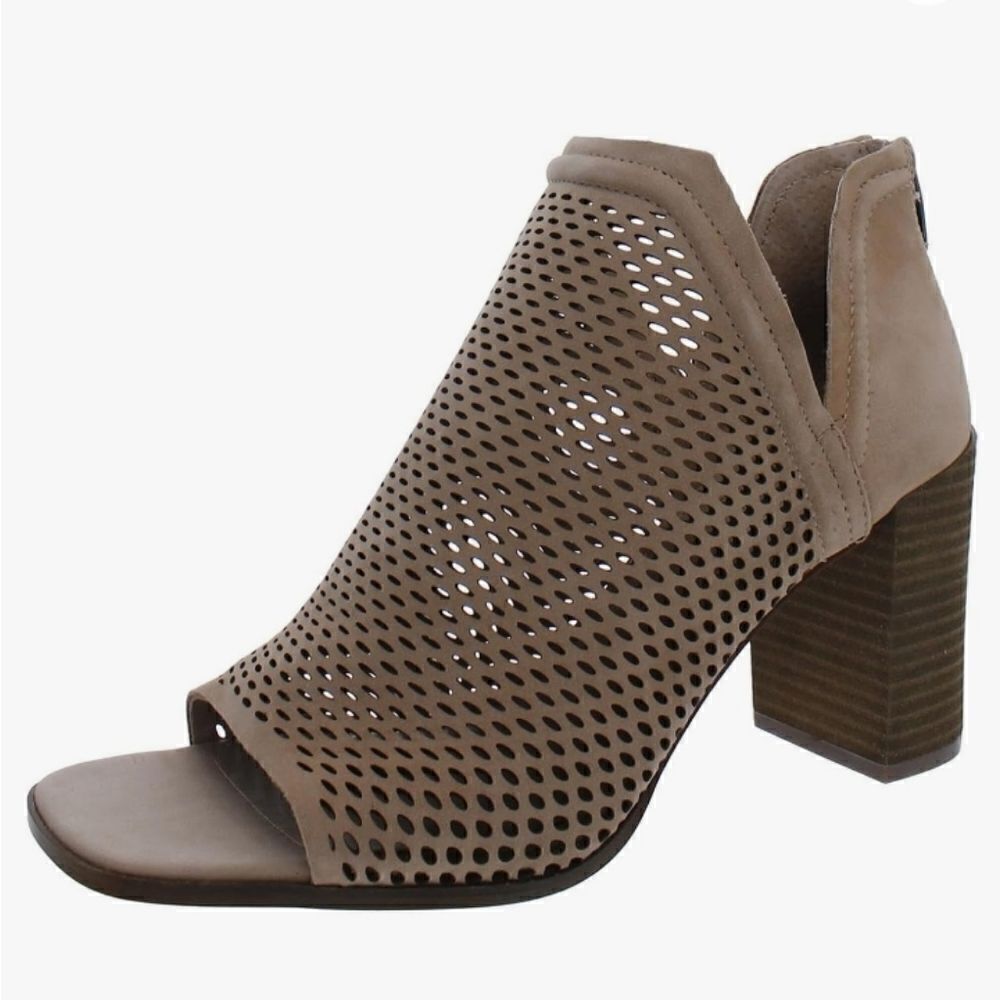Vince Camuto "Katnina"  perforated open toe shoe bootie size 11  NWT